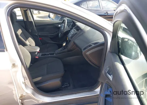 2017 Ford Focus Se z USA, uszkodzony, nr VIN 1FADP3FE7HL339341